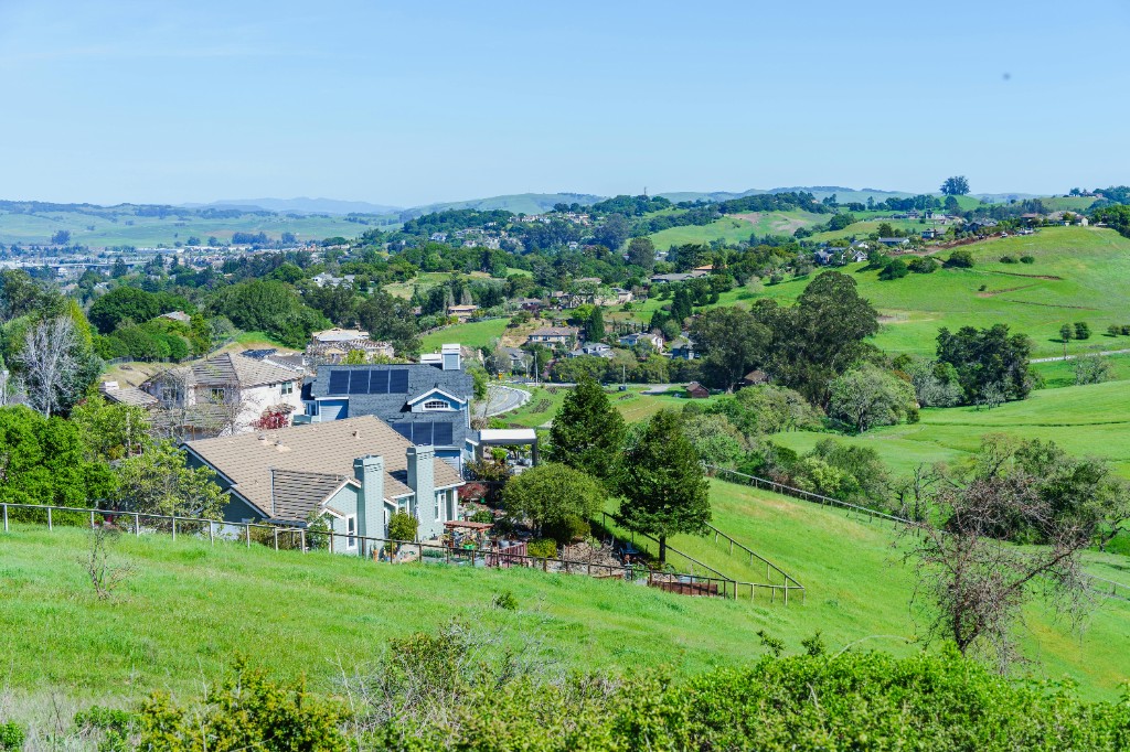 Tri-Valley and San Ramon Valley HVAC contractor for heat pumps, replacements, and remodels